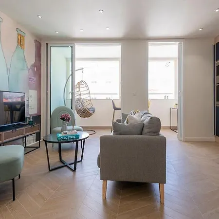 Renovated Bijou Gem In Heart Of * Cannes